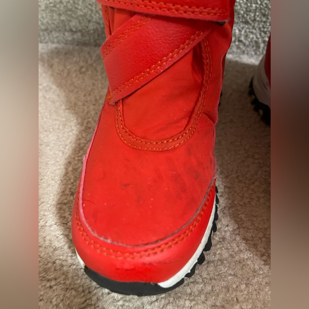 Mountain Warehouse kids winter boots Size 11